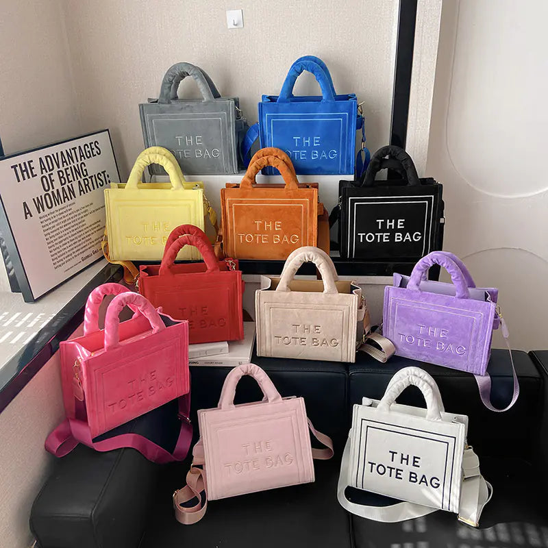 Fashionable Plush Tote Bag for Autumn/Winter 2023