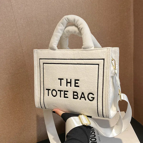Fashionable Plush Tote Bag for Autumn/Winter 2023